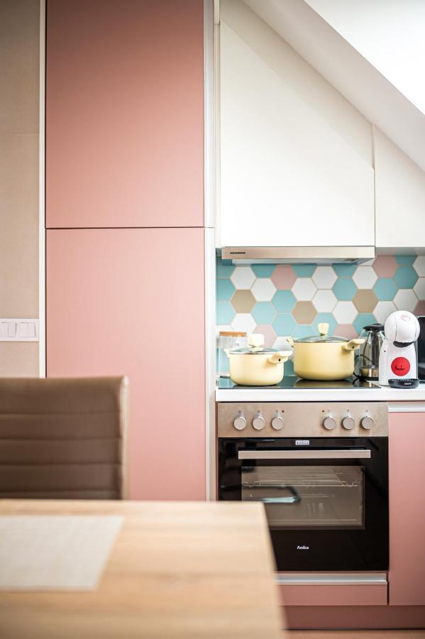 Roze Blue Design Apartments โชปาค ภายนอก รูปภาพ