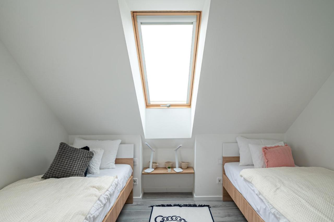Roze Blue Design Apartments โชปาค ภายนอก รูปภาพ