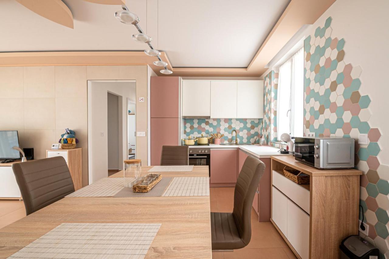 Roze Blue Design Apartments โชปาค ภายนอก รูปภาพ
