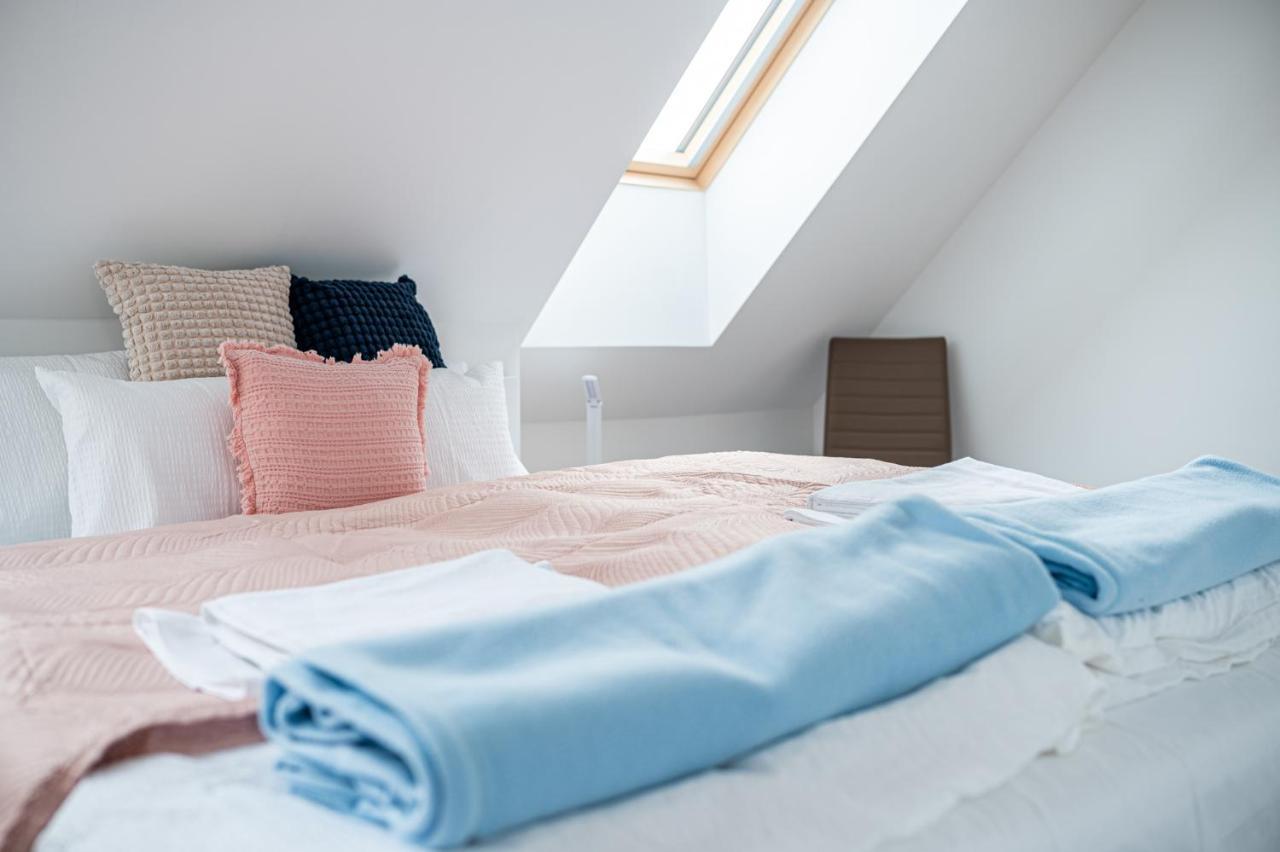 Roze Blue Design Apartments โชปาค ภายนอก รูปภาพ